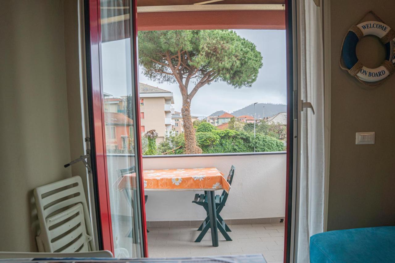 026 - Casa Maele 100 Metri Dalla Spiaggia, Centrale Sestri Levante Buitenkant foto